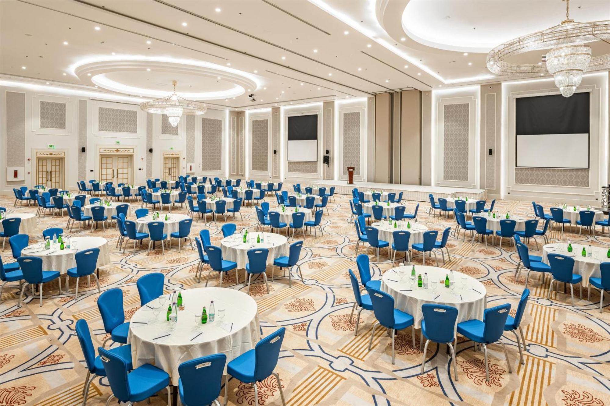 ホテル Radisson Blu Plaza ジェッダ エクステリア 写真